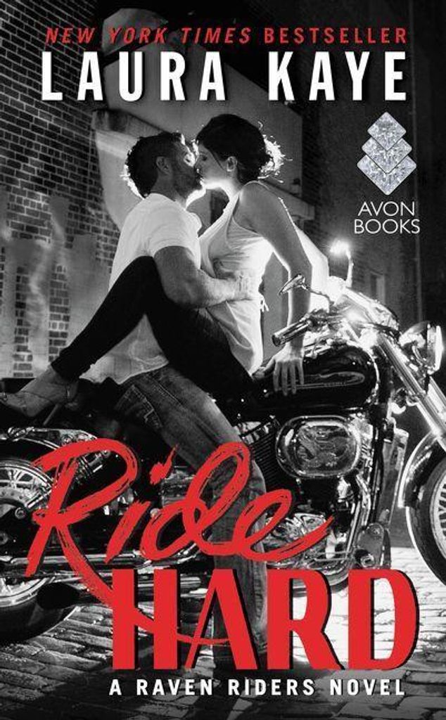 HarperCollins Buch: Zeitgenössischer Liebesroman mit Fokus auf Bruderschaft und Club
