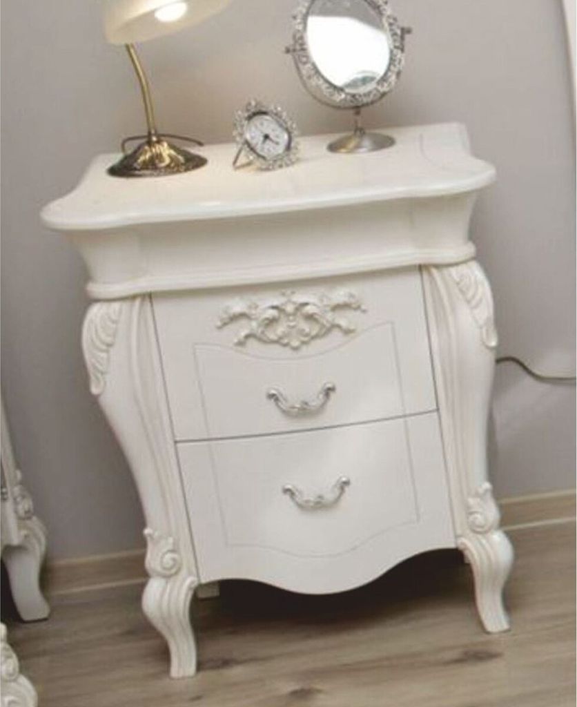 Casa Padrino Luxus Barock Nachtkommode mit 2 Schubladen Weiß / Silber H. 70 cm