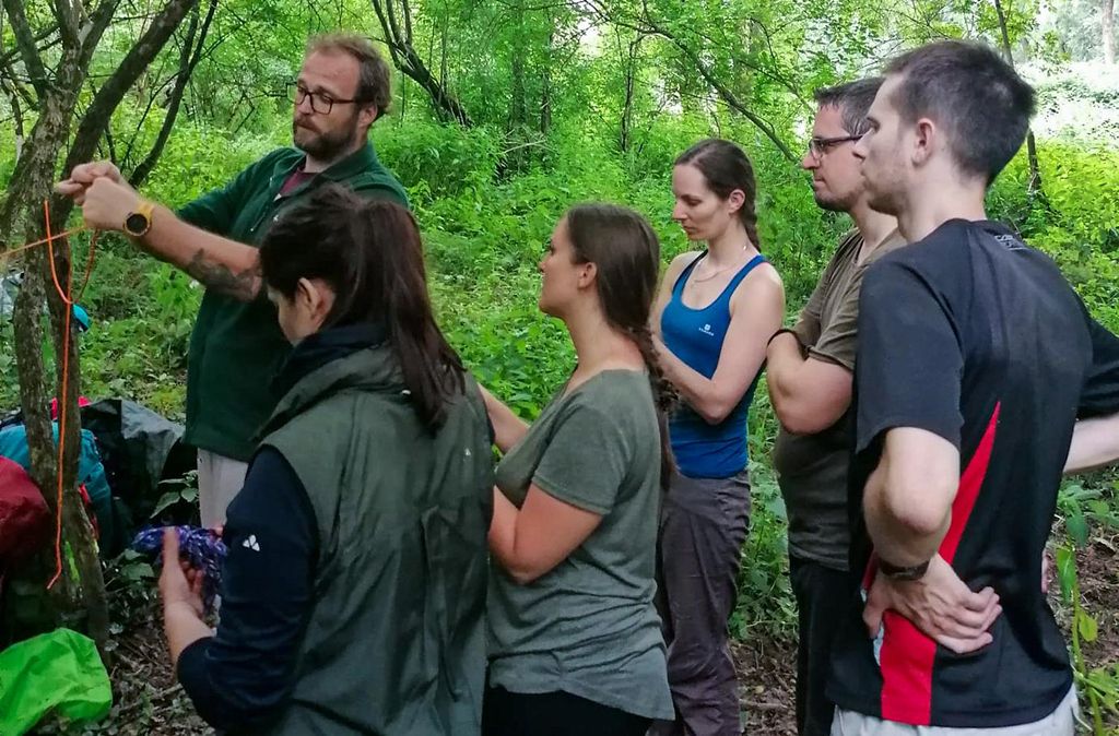 Jochen Schweizer Survival Training Jennersdorf; Erlebnis verschenken oder selbst erleben; Gutschein gültig für 1 Person Gruppengröße: 8-16 Pers...