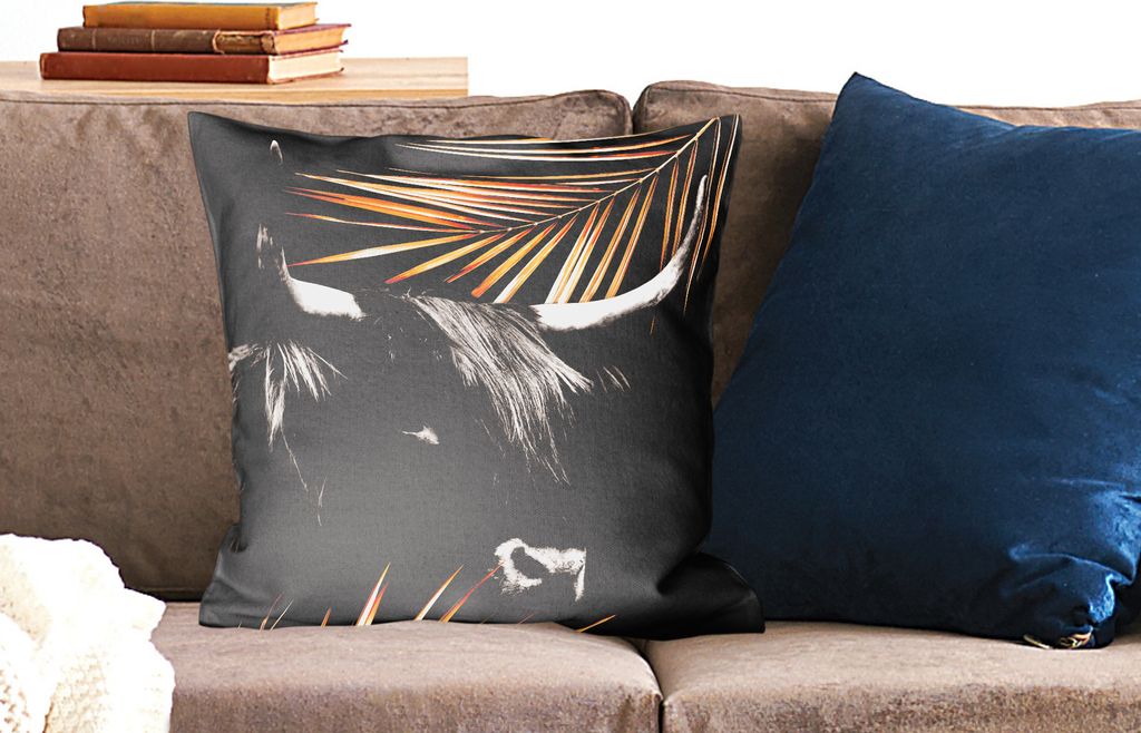 MuchoWow Zierkissen Sofakissen Wohnzimmer Dekokissen 50x50 cm Schottisches Hochlandrind - Gold - Farn - Komfort - Sofakissen