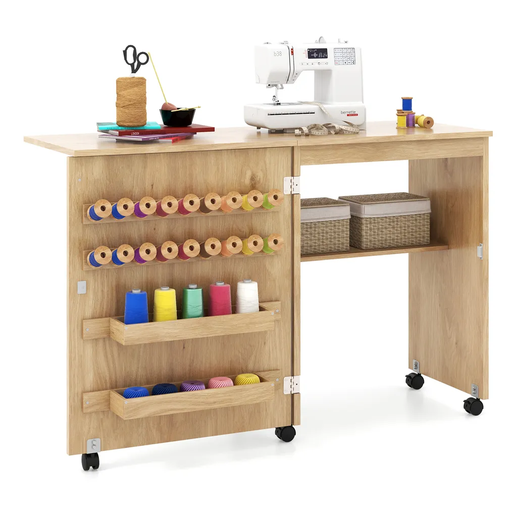 COSTWAY 2 in 1 Mobile da cucito e scrivania pieghevole, tavolo da cucito Stazione multifunzionale per lavori manuali con ripiano, 2 vassoi, 18 morsetti, porta scorrevole e 5 ruote bloccabili per spazi ridotti (marrone)