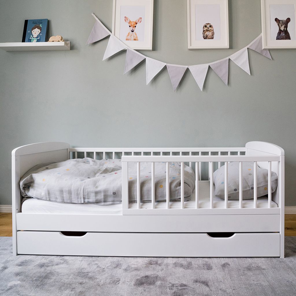 Kinderbett 70x140 cm mit Lattenrost, Schublade und Produktbild 