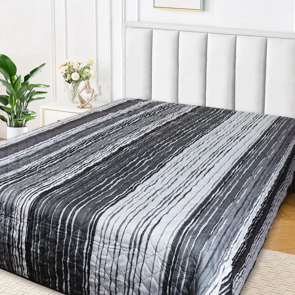 Tagesdecke Überwurf Bettüberwurf 220x240 Grau Schwarz Gestreift Sofaüberwurf Wattiert warm