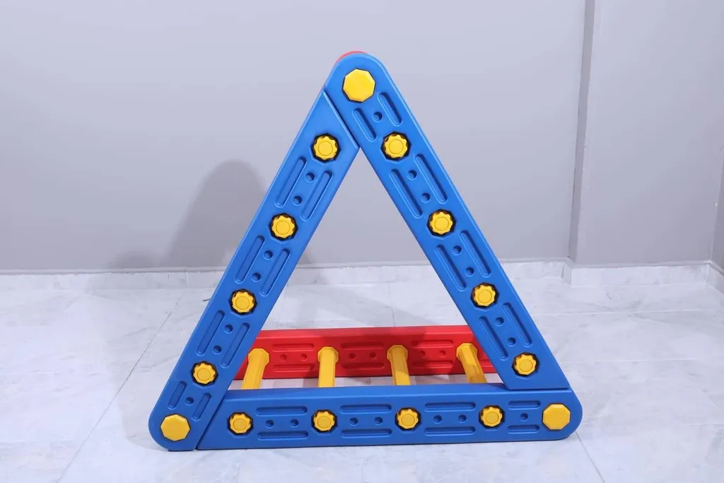 Triangle d'escalade King : la solution pour bouger et jouer à la maison