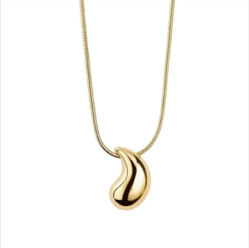 Collier doré réglable femme - Finition Abdelkarim Carla sans irritation
