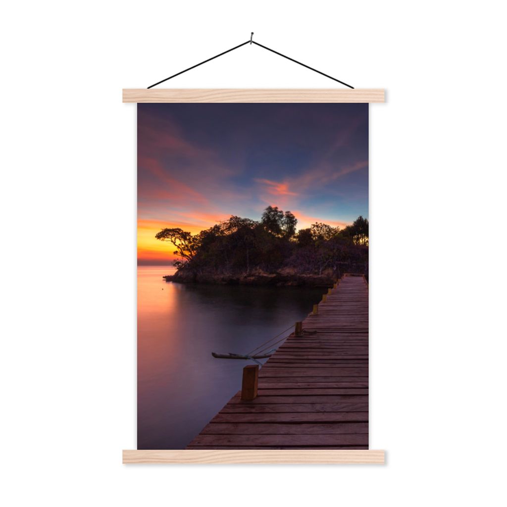 MuchoWow Textilposter Sonnenuntergang - Brücke - Bäume - Wasser - Insel 40x60 cm mit holzfarbenen Rahmen - Poster