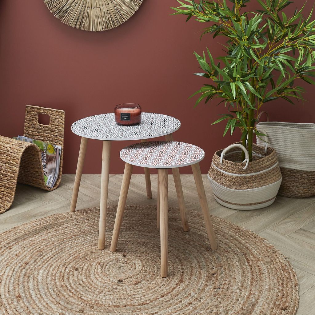 2 Beistelltische für die Terrasse