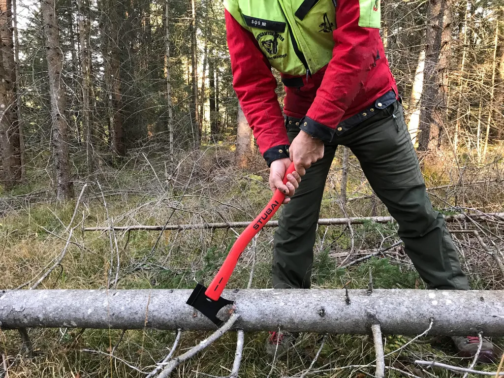 STUBAI Hache Légère de Nettoyage avec Manche Plastique Ergonomique 600 mm