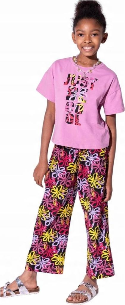 Mädchen Sommer Set - T-Shirt und Hose -Lila - Bequem - Modisches Design - Baumwolle Größe 116, Alter 6 Jahre