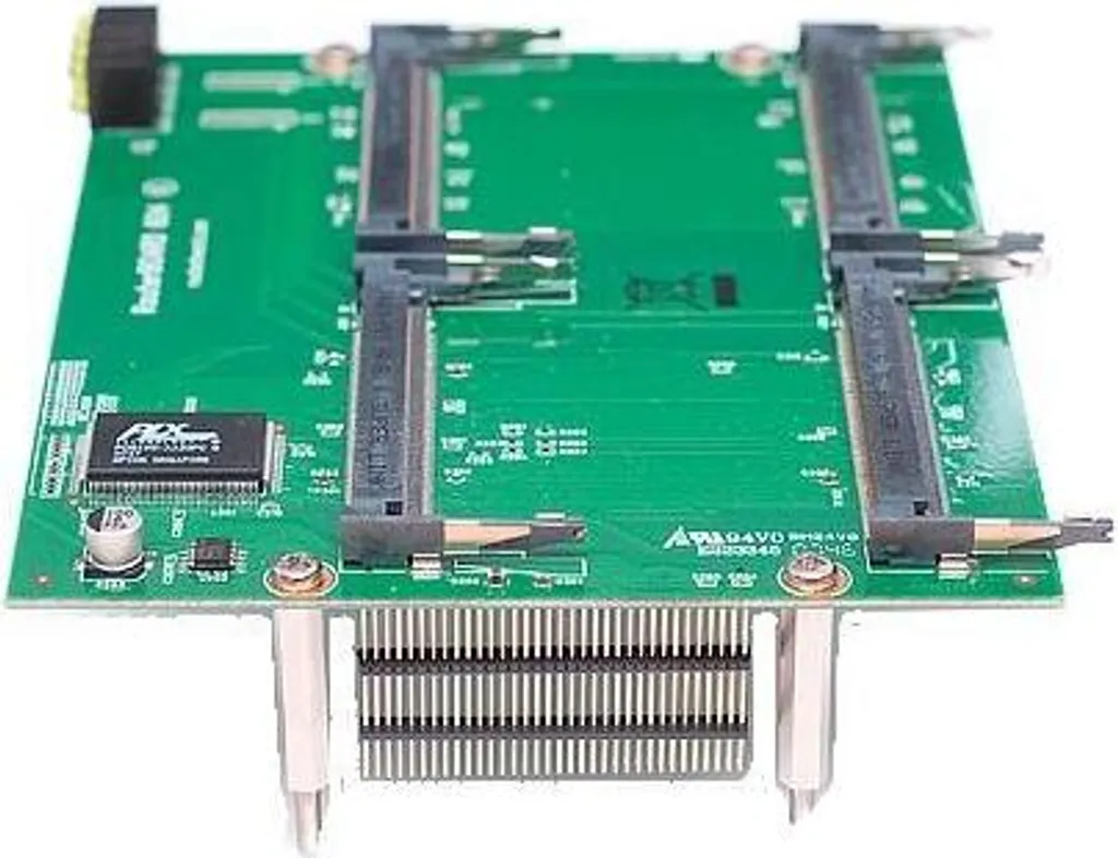 Carte RB604 RouterBOARD MikroTik à 4 emplacements d'extension mini-PCI