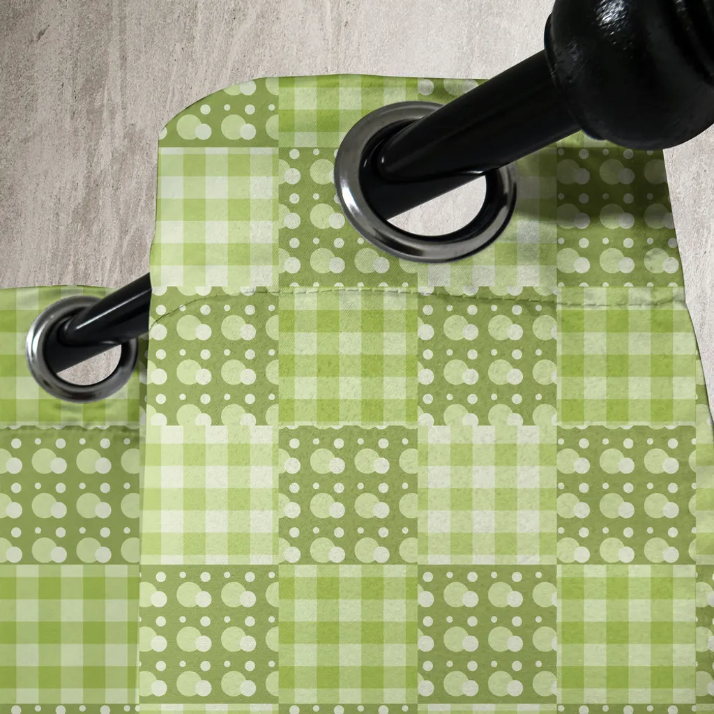 Rideau patchwork vert à œillets 280x175 cm avec graphisme simplifié - 3