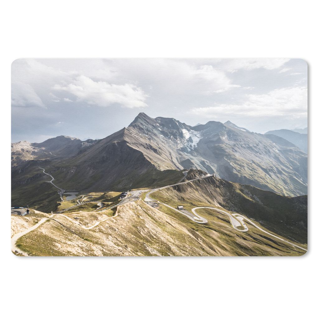 MuchoWow Schreibtischunterlage Großglockner in den Europäischen Alpen in Österreich 60x40 cm - XXL Mauspad - Großes Mauspad