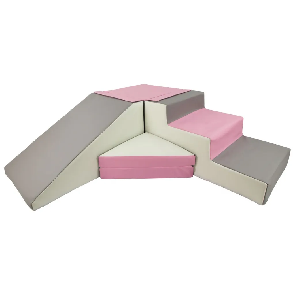 Blocs de mousse de jeu pour créer un parcours de motricité bébé à la maison