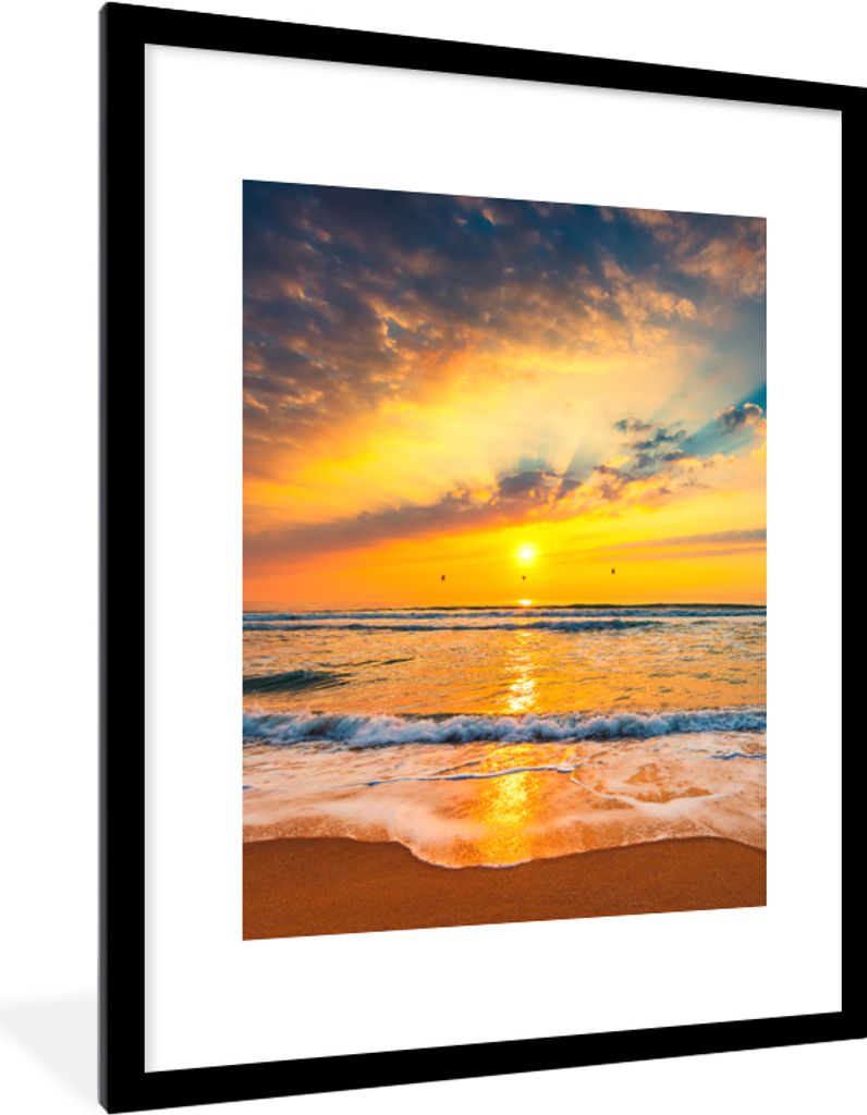MuchoWow Gerahmtes Poster Sonnenuntergang - Strand - Meer - Wolken - Orange 60x80 cm - Poster mit Schwarzem Bilderrahmen Wandposter Rahmen Foto B...