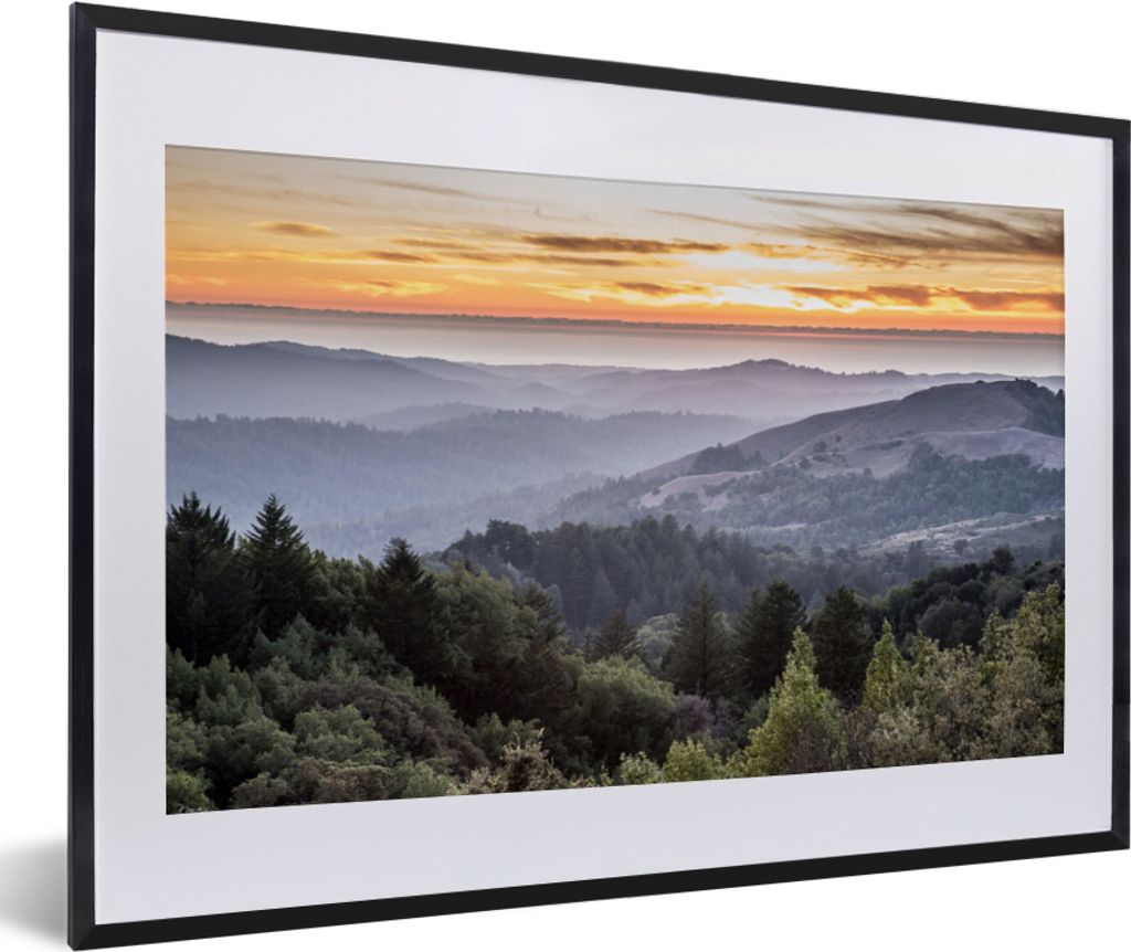 MuchoWow Gerahmtes Poster Berge - Sonne - Wald - Landschaft 60x40 cm - Poster mit Schwarzem Bilderrahmen Wandposter Rahmen Foto Bilder - Schlafzi...