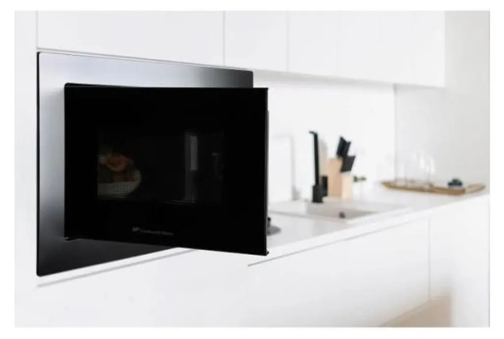 Micro-ondes encastrable compact 20L idéal pour optimiser votre cuisine