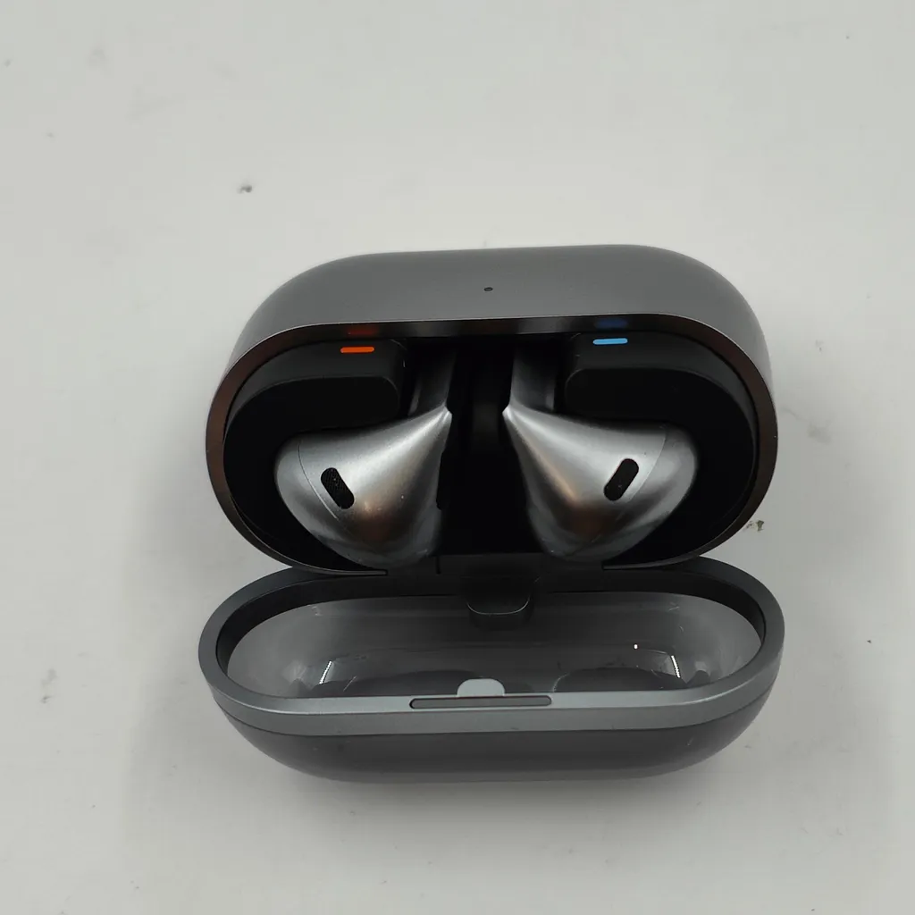 Écouteurs Bluetooth Samsung Galaxy Buds3 Argent TWS Intras avec Micro - 7