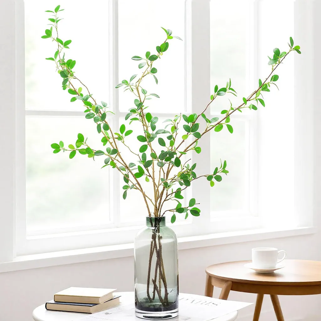 Remplir un vase haut facilement avec ces 4 branches vertes 110 cm