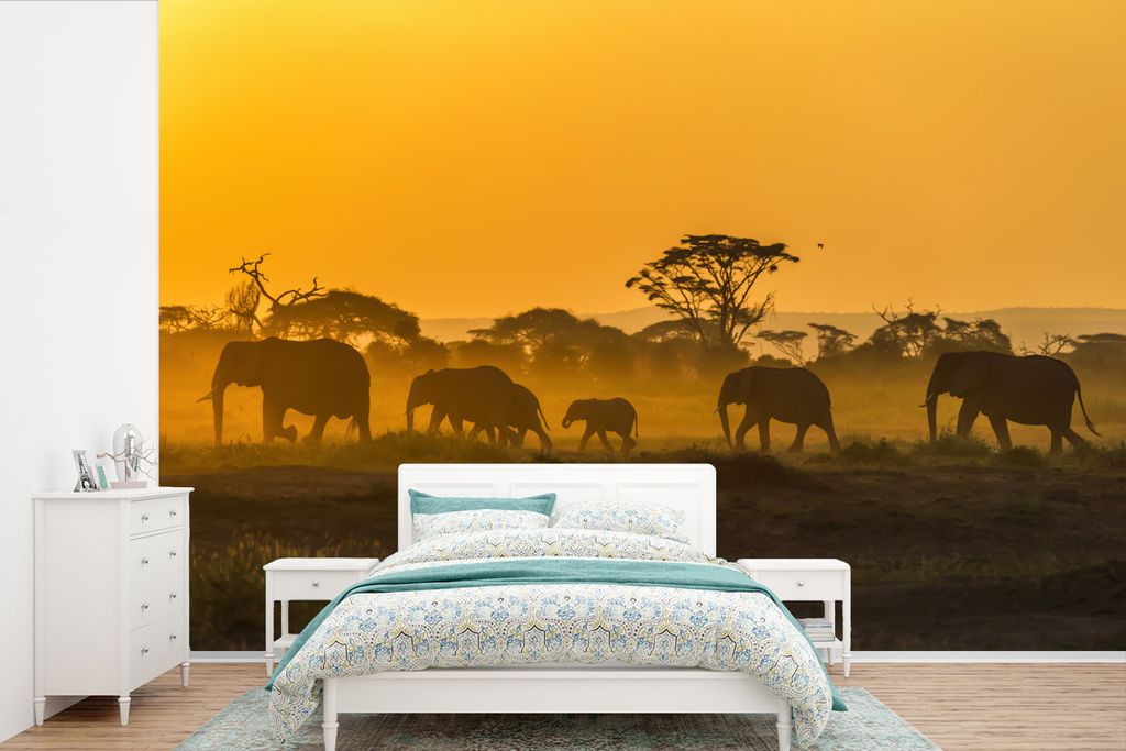 MuchoWow Fototapete für Wohnzimmer oder Schlafzimmer Wandtapete Vinyl Motivtapete Elefantenherde bei Sonnenaufgang - 420x280 cm - Zimmer für Ki...