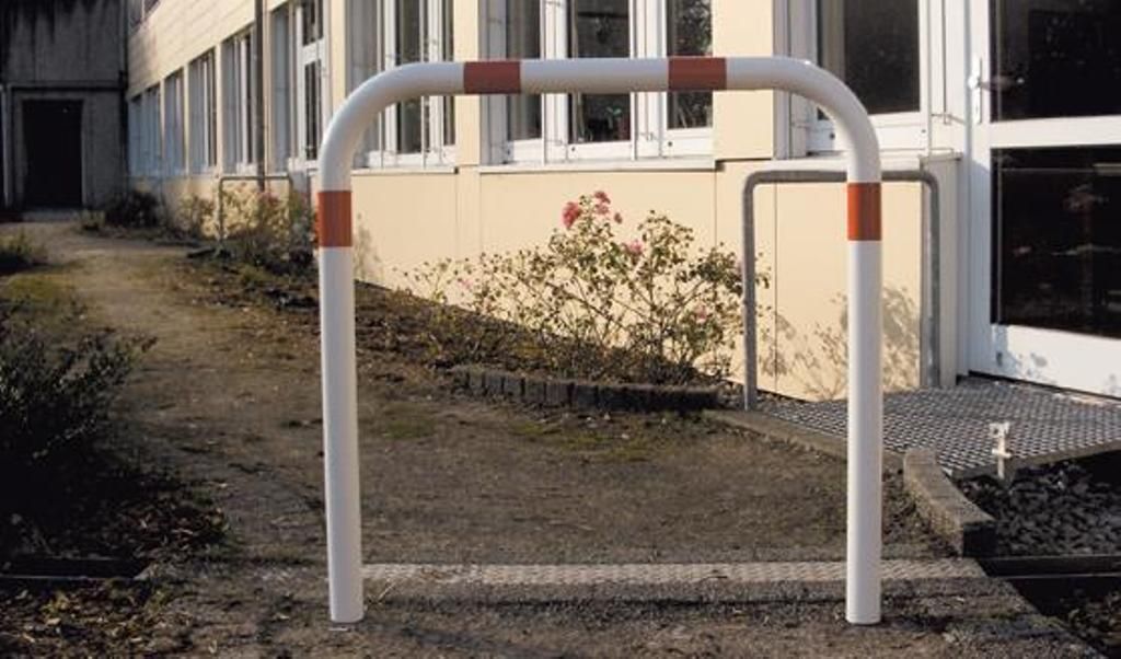 Abweisebügel aus Stahlrundrohr Ø 60 mm, Höhe 1200 mm, ohne Querstrebe, zum Einbetonieren, mit Lackierung, 1000 mm breit