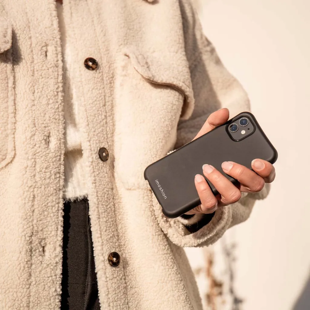 Custodia iPhone 15 Pro Nera con Laccio iMoshion: Accessorio Fashion - 2