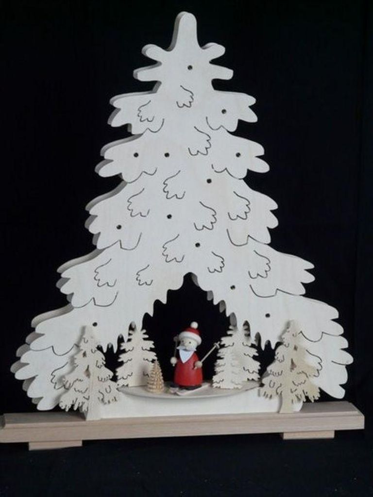 Schwibbogen Tanne mit Weihnachtsmann auf Ski und Beleuchtung BxHxT 36x43x7cm NEU
