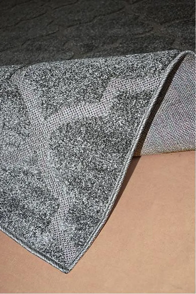 Tapis géométrique gris argenté Lagos texturé pour chambre