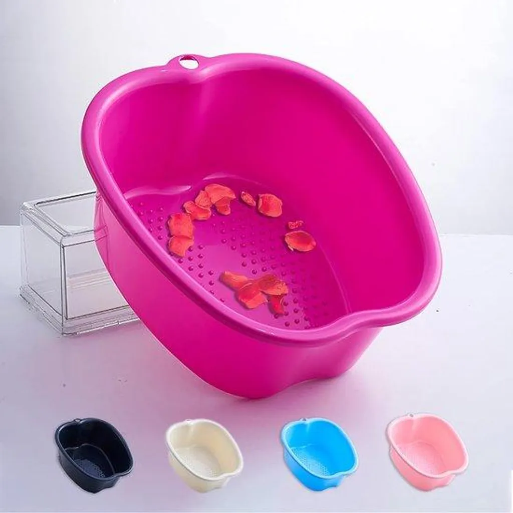 Massage des pieds et soin détox avec ce grand bac de spa en plastique