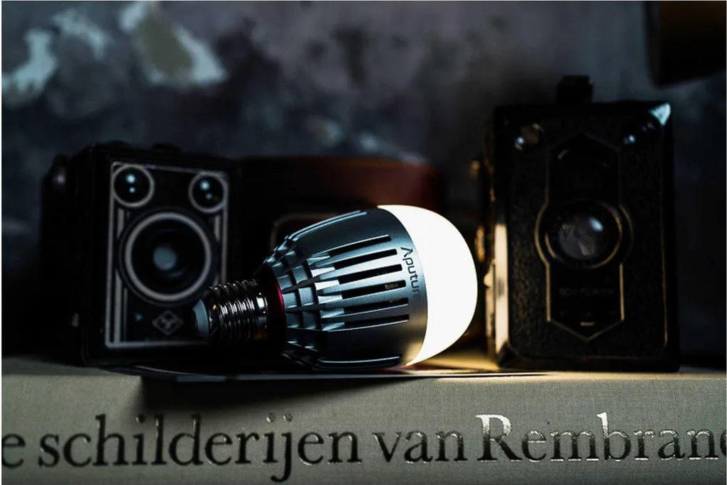 Ampoule Connectée Aputure Accent B7c 7W Éclairage Cinéma et Studio - 11