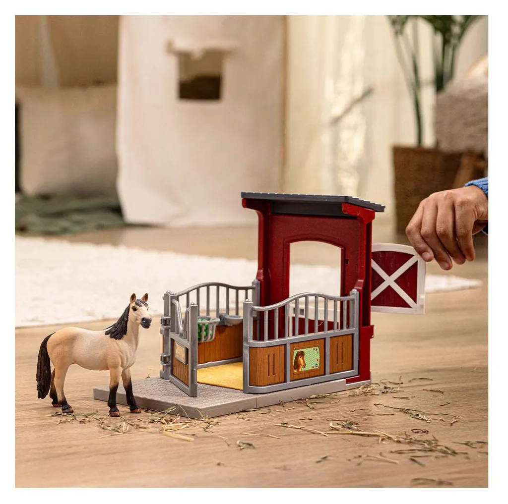 Coffret de Jeu Écurie avec Jument Mustang Schleich 42724 pour s'amuser