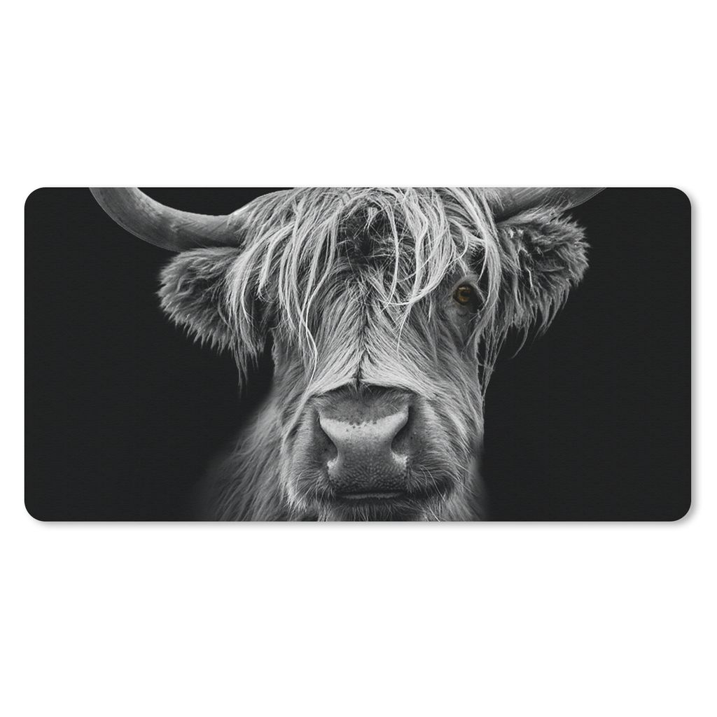 MuchoWow Schreibtischunterlage Schottischer Highlander - Hörner - Schwarz - Weiß - Kuh - Wild - Tiere 80x40 cm - XXL Mauspad - Gaming Mauspad
