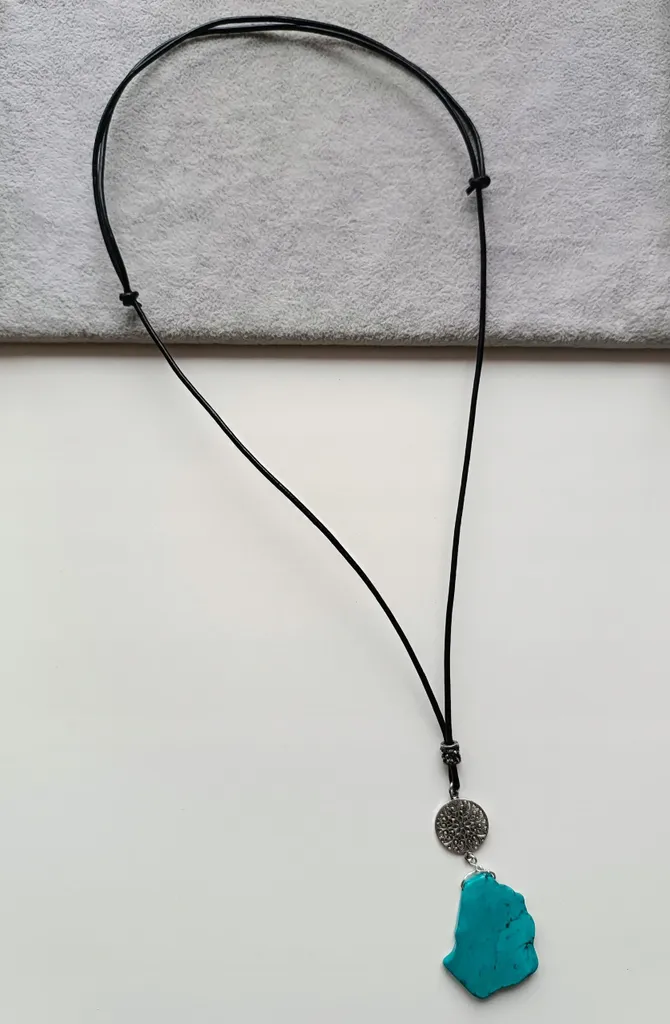 Collier long howlite bleue turquoise avec chaîne réglable de 80cm max - 2