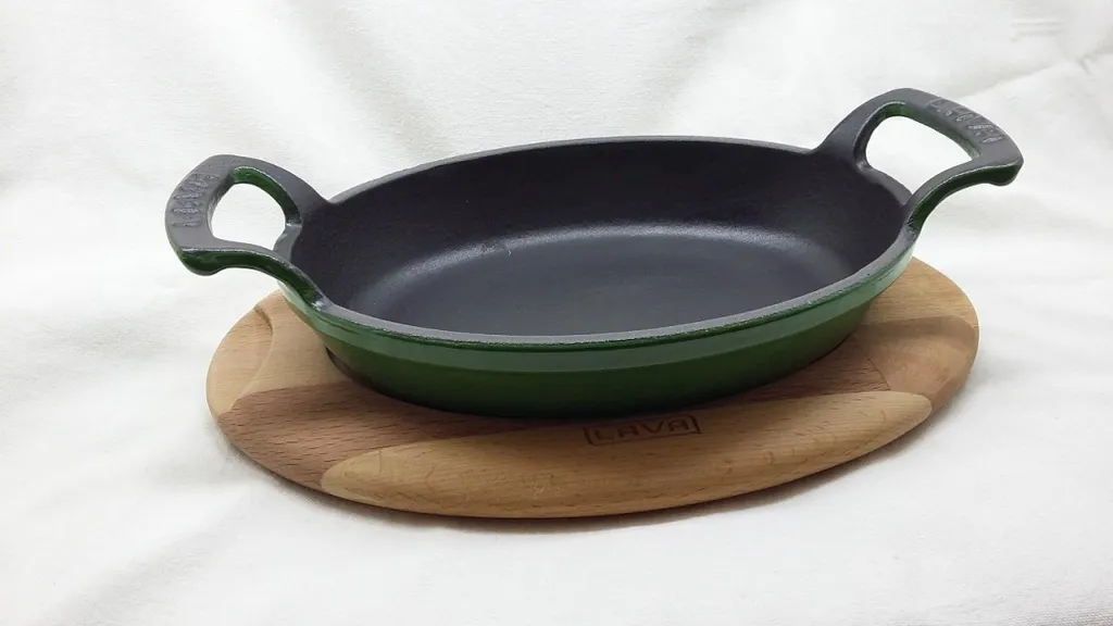 LAVA METAL Padella in ghisa 19x14 cm con base in legno - verde