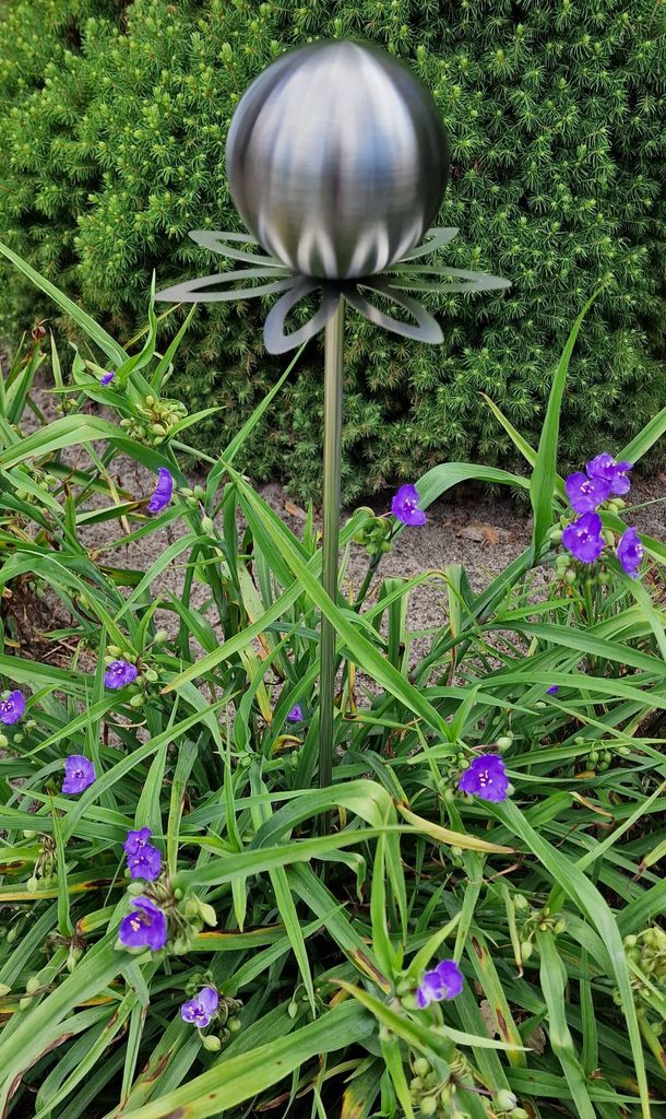 Blütenzauber Paris Rosenkugel 10 cm Edelstahl schwarz matt gebürstet Gartenstecker Deko mit Stab 80 cm