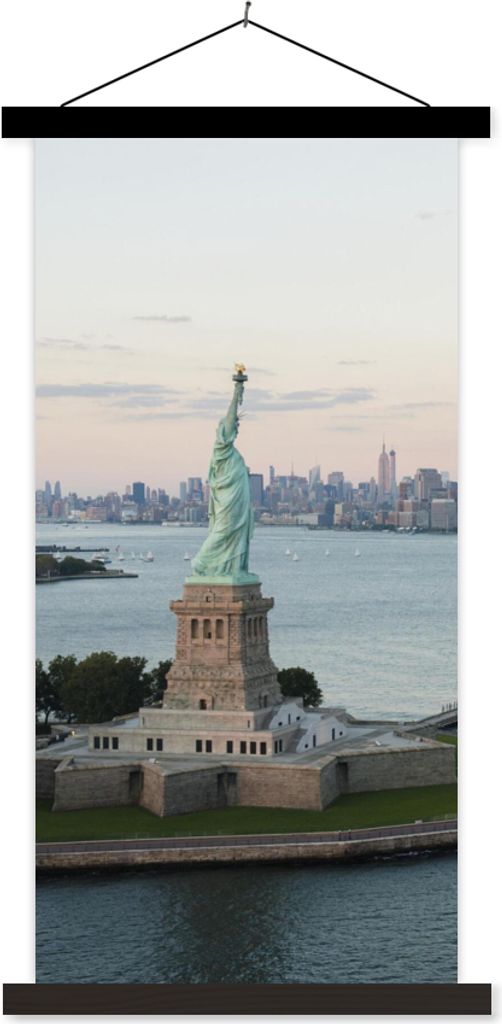 MuchoWow Textilposter New York - Freiheitsstatue - Amerika 60x120 cm mit schwarzem Rahmen - Magnete