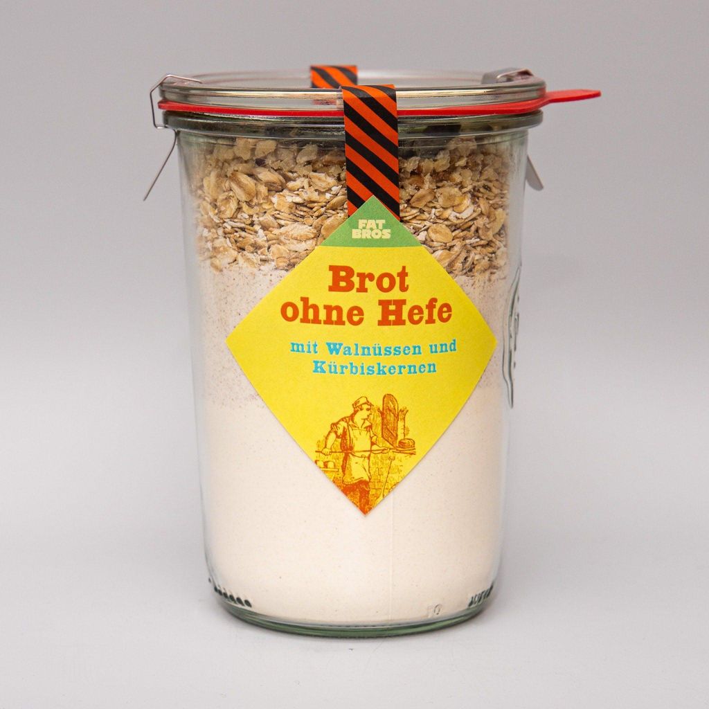 Brot ohne Hefe mit Haferflocken und Nüßen Backmischung im Weck-Glas