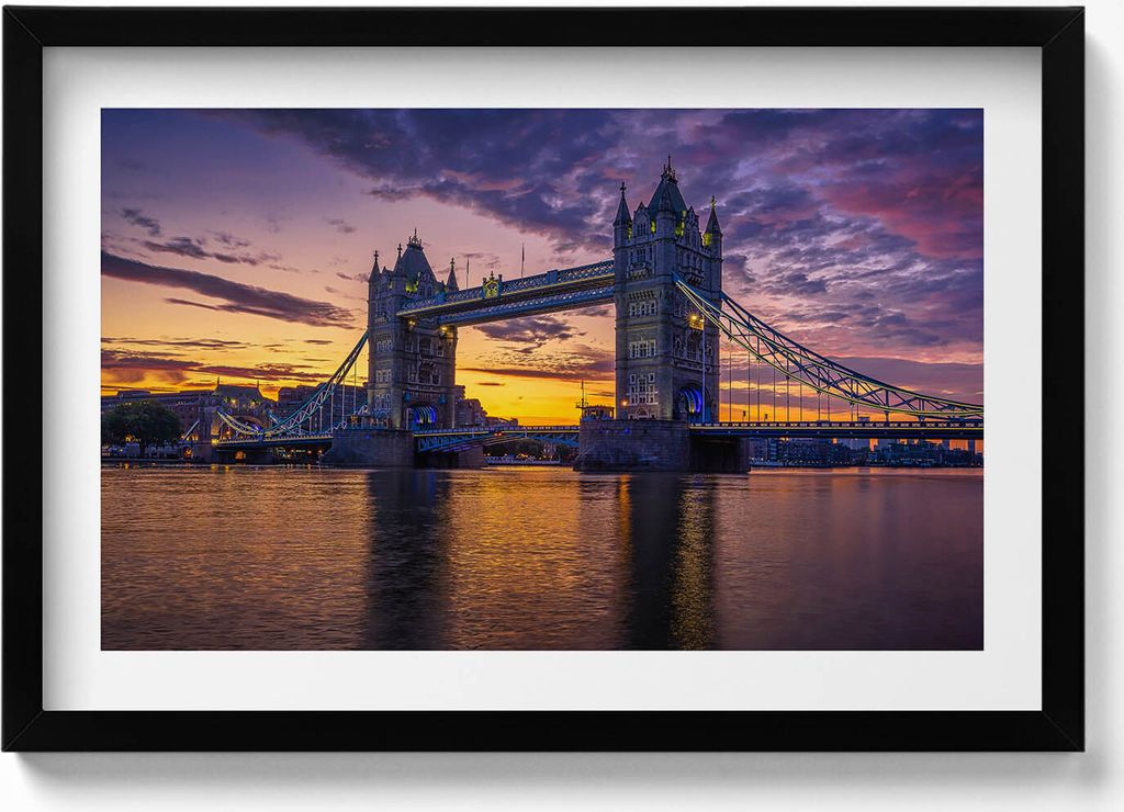 Brooklyn Bridge und Wasserfläche London– Wandbild mit Rahmen – Gerahmtes Bild – Wanddekoration – 60x40 cm – Schwarz Rahmen