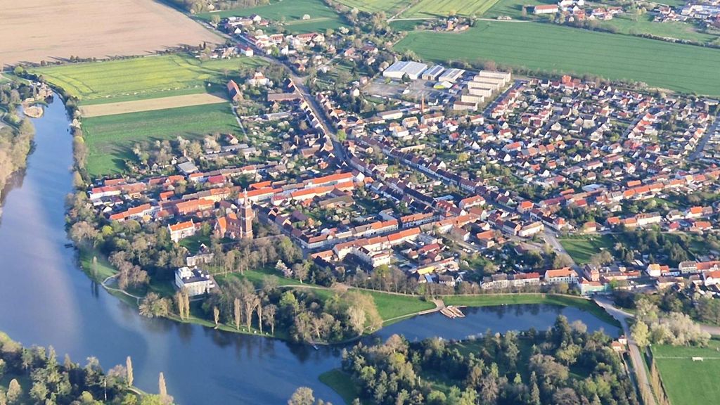 Jochen Schweizer Rundflug im Ultraleichtflugzeug Trebbin (30 Min.); Erlebnis verschenken oder selbst erleben; Gutschein gültig für 1 Person Zusch...