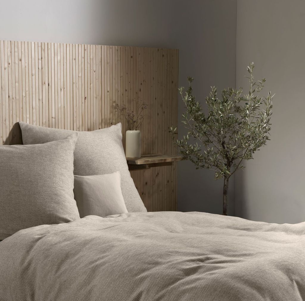 Fleuresse gewebte Edelflanell Bettwäsche Lech Turnhout 240x220 cm + 2x 80x80 cm beige