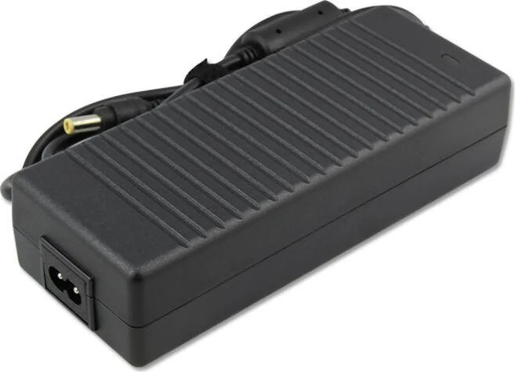 Chargeur CoreParts 135W pour Acer Aspire V 17 Nitro - MBXAC-AC0001