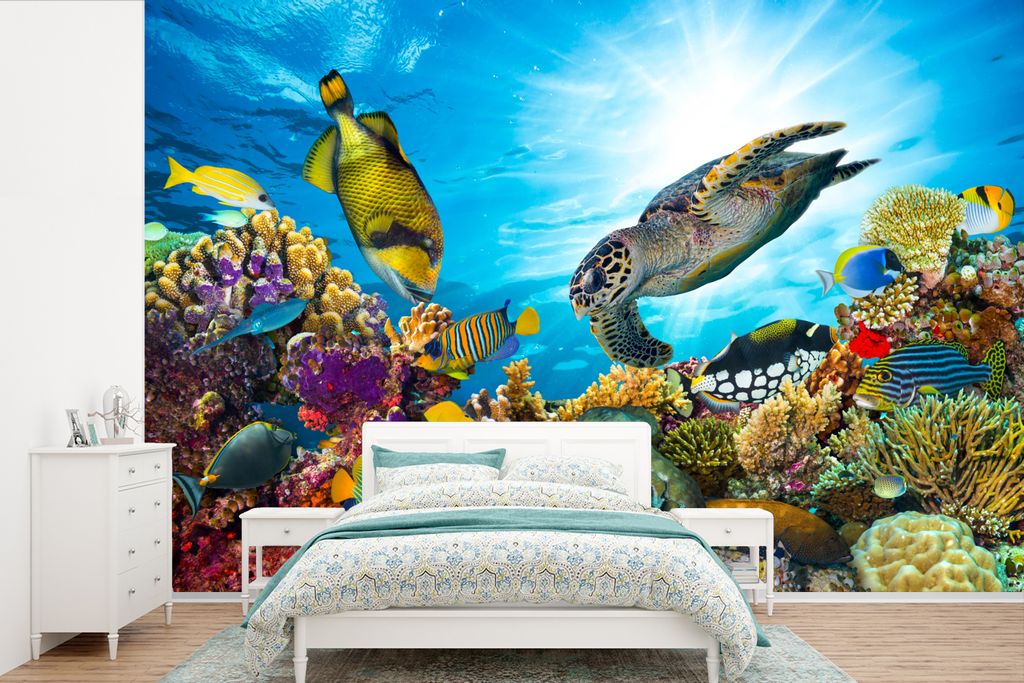 MuchoWow Fototapete für Wohnzimmer oder Schlafzimmer Wandtapete Vinyl Motivtapete Schildkröte - Meer - Koralle - 330x220 cm - Fototapeten