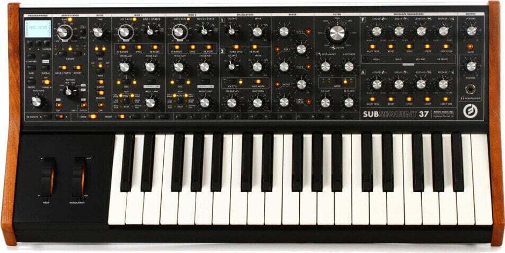 MOOG SUBsequent 37 - Analoger Synthesizer