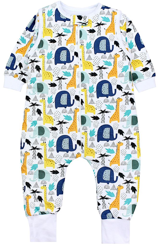 Baby Schlaft Mit Angezogenen Beinen
