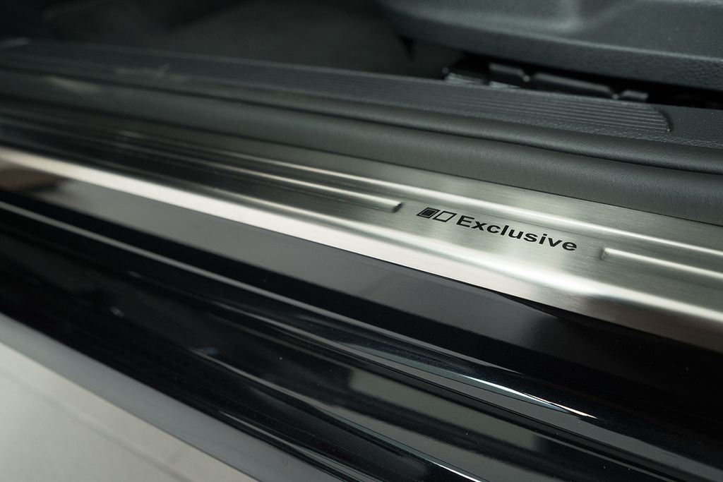 Edelstahl Exclusive Einstiegsleisten passend für VW Golf 7 Bj. 2012-2021, Farbe:Silber