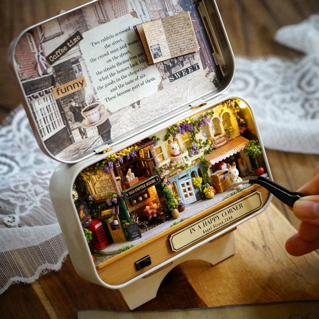 DIY Miniatur Handmade Box Dollhouse Good Old Time Theme Mini Doll House (Street Corner)