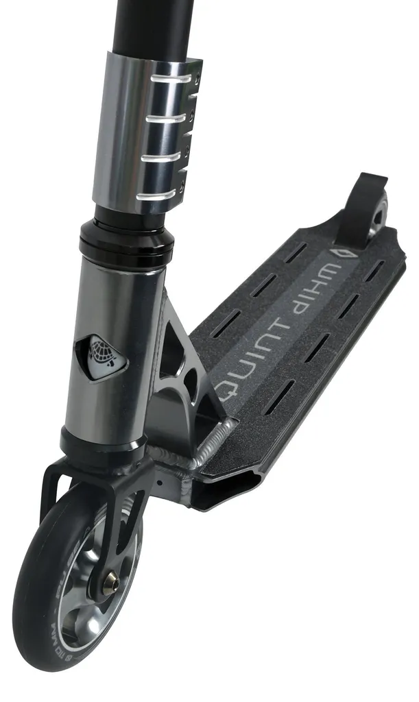 Fini les bruits de vibration : trottinette QUINT WHIP anthracite solide