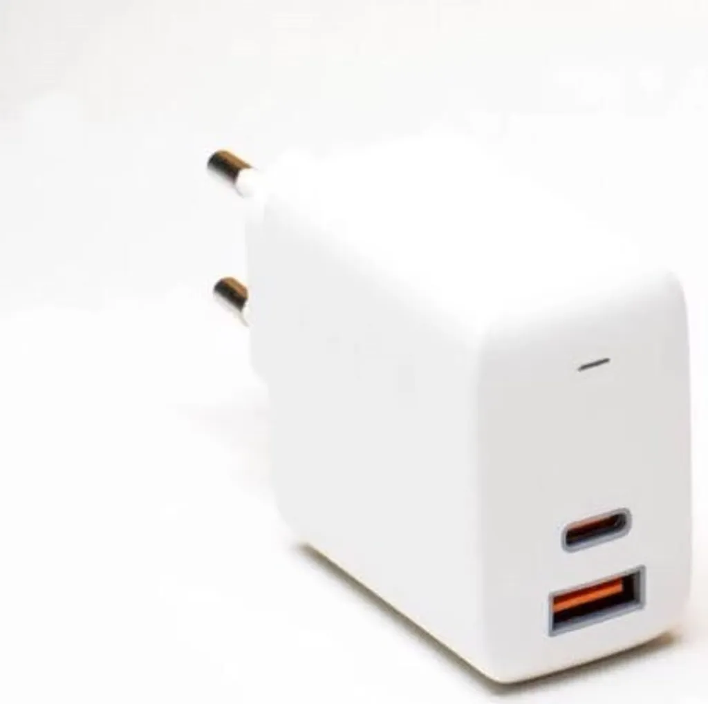 Dites Adieu à la Charge Lente : Chargeur GaN 65W Aukey PA-B3 Ultra Vite