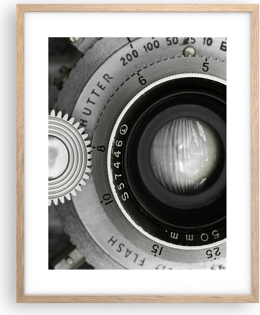 Gerahmtes Poster - Rahmen in heller Eiche - Objektiv Schwarzweiß Vintage - 40x50 cm - Wand Bild - Wanddeko - Wandbilder - Kunstposter - Wandposter...
