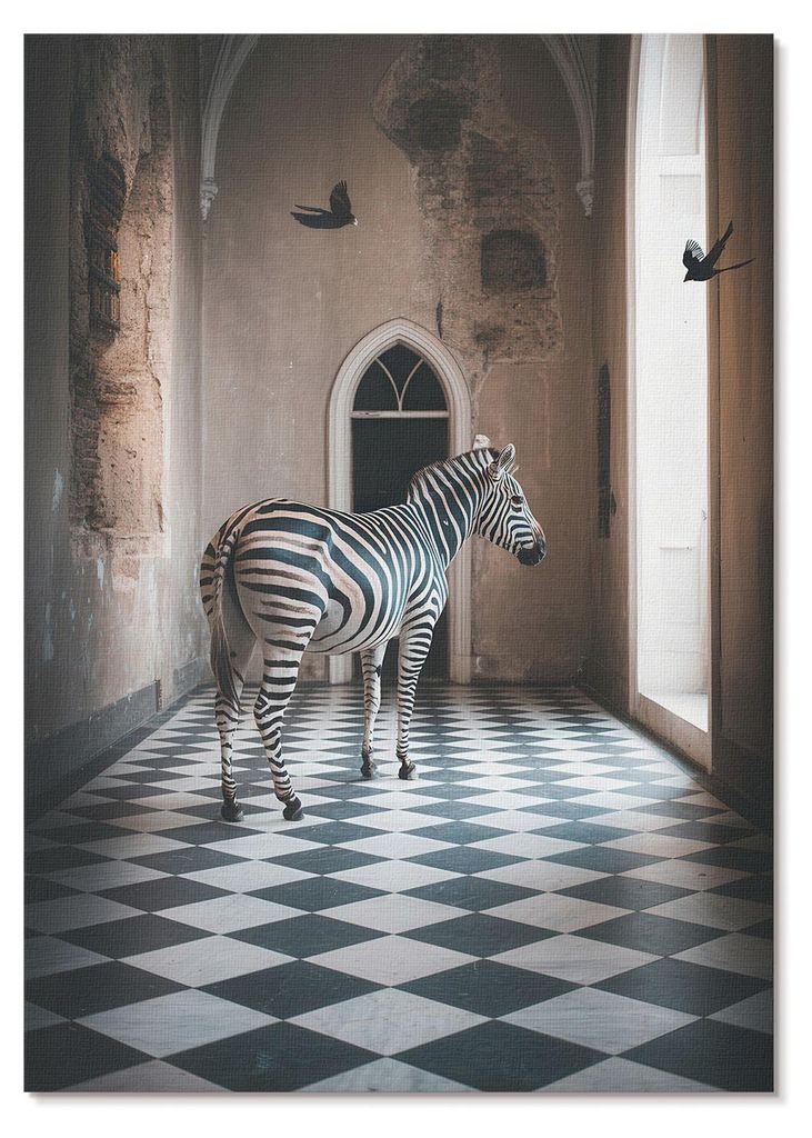 POSTER - 59x84 cm (A1) - Parallel Form - Zebra vor architektonischer Kulisse mit Vögeln im Flug - Wandbild für Wohnzimmer Schlafzimmer & Flur, Mo...