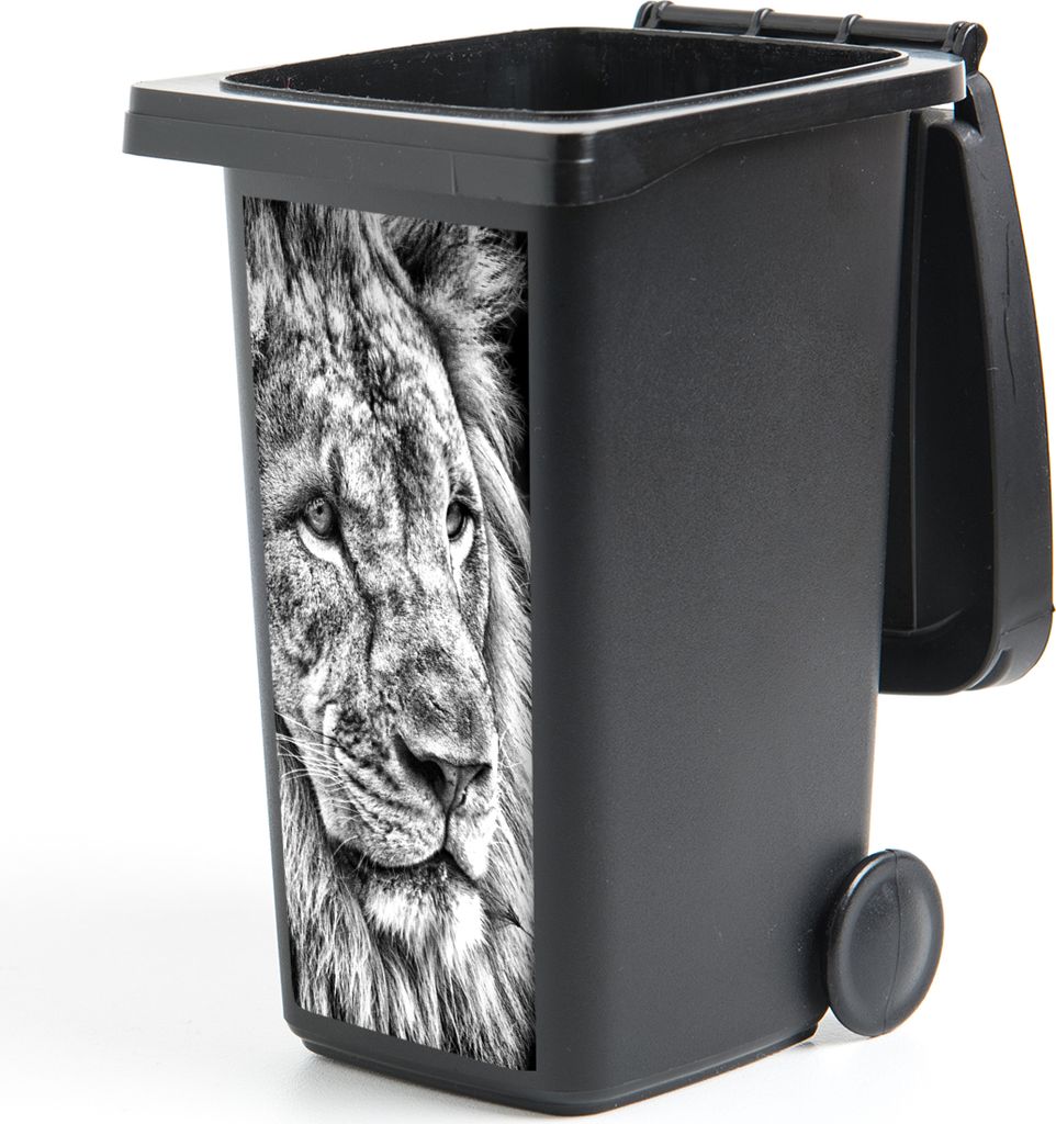 MuchoWow Mülltonnenaufkleber Porträt - Löwe - Schwarz und weiß 44x98 cm - Containeraufkleber - Aufkleber - Mülltonnen-Aufkleber